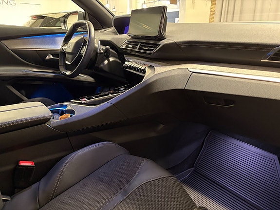 Peugeot 5008 11 of 18