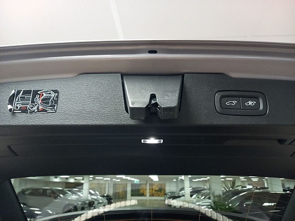 Volvo V60 10 of 15