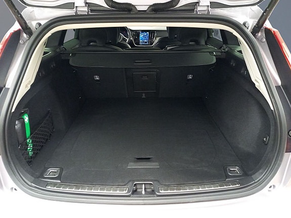 Volvo V60 9 of 15
