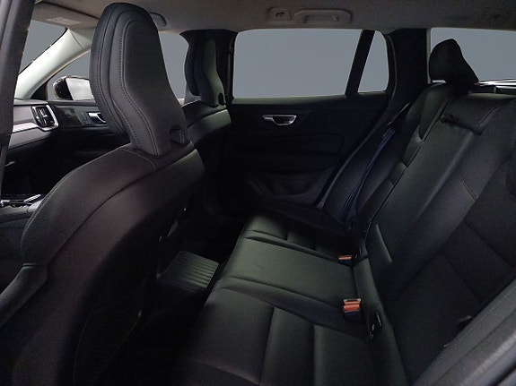 Volvo V60 8 of 15