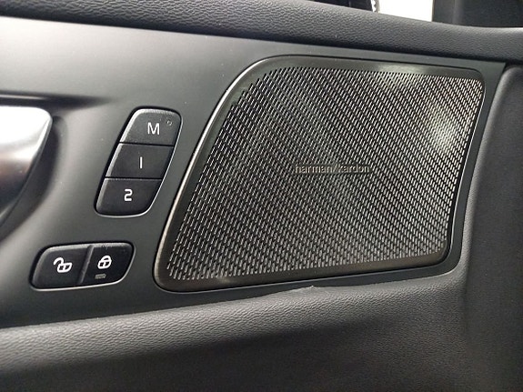 Volvo V60 13 of 15