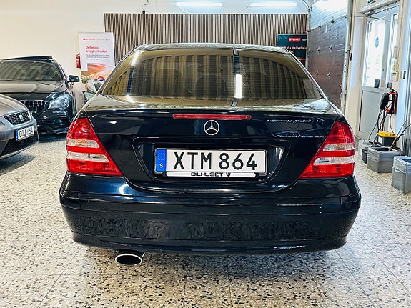 Mercedes-Benz C180 5 of 17