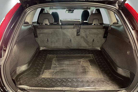 Volvo XC60 17 of 30