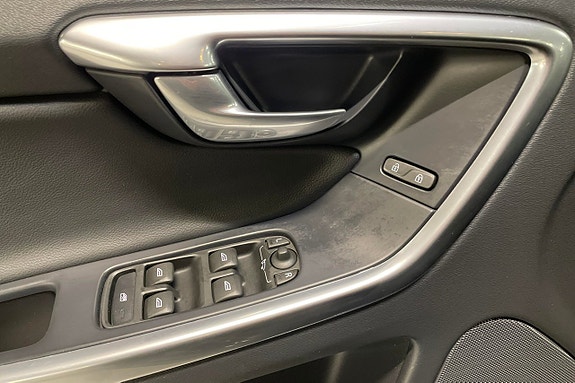 Volvo XC60 27 of 30