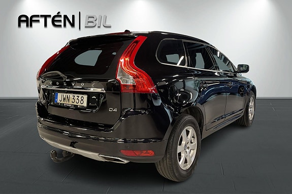 Volvo XC60 10 of 30