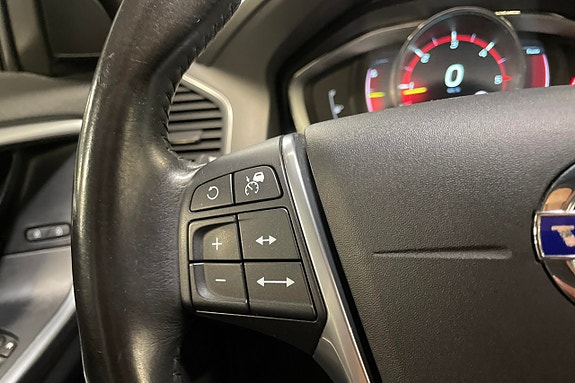 Volvo XC60 22 of 30