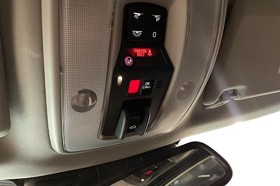 Volvo XC60 25 of 30