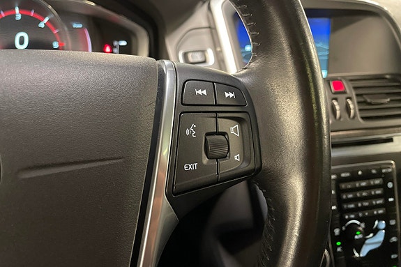Volvo XC60 23 of 30