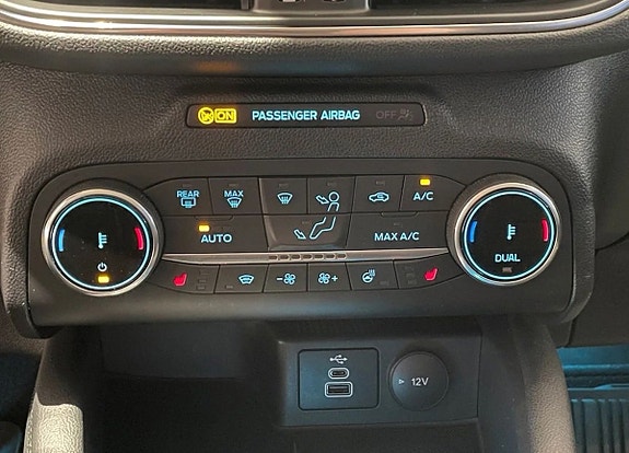 Ford Kuga 18 of 18