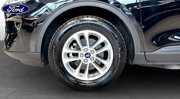 Ford Kuga 6 of 18