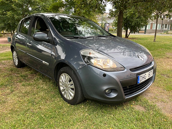 Renault Clio 2 of 15