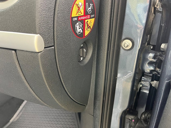 Renault Clio 13 of 15