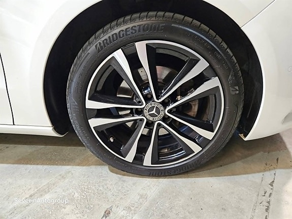 Mercedes-Benz B200 d 22 of 24