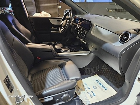 Mercedes-Benz B200 d 8 of 24