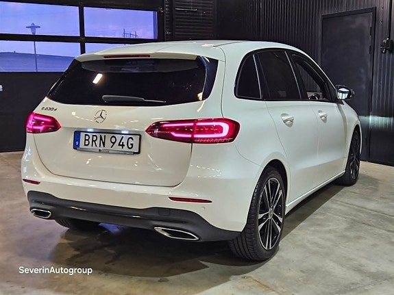 Mercedes-Benz B200 d 6 of 24