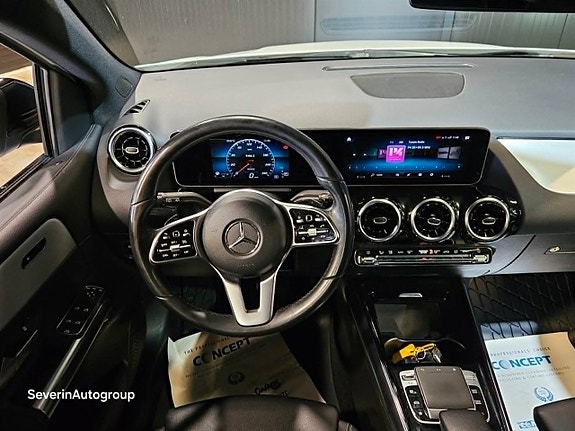 Mercedes-Benz B200 d 9 of 24