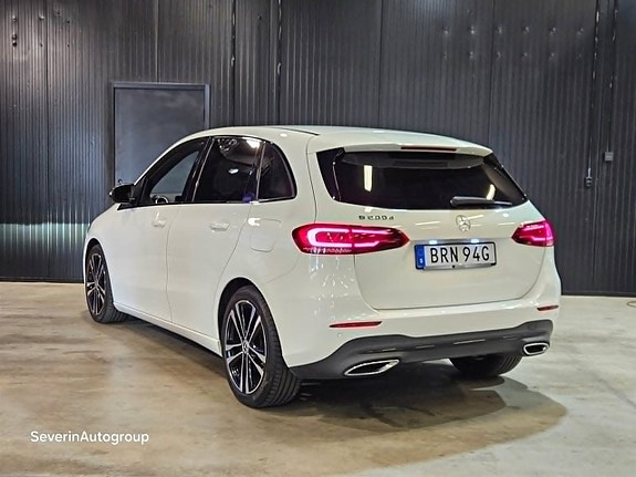 Mercedes-Benz B200 d 4 of 24