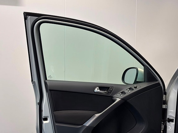 Volkswagen Tiguan 9 of 24