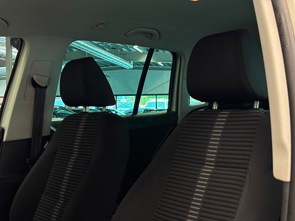 Volkswagen Tiguan 11 of 24
