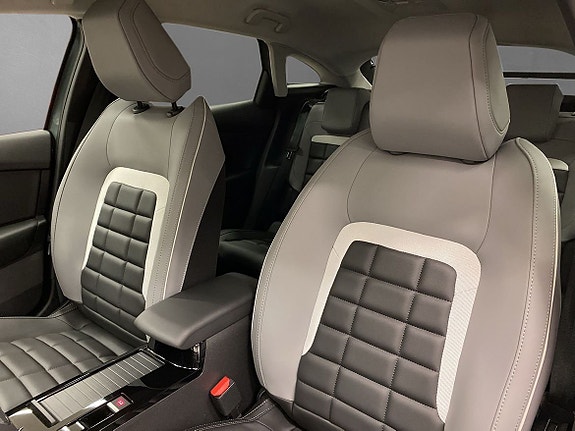 Citroen C4 3 of 11