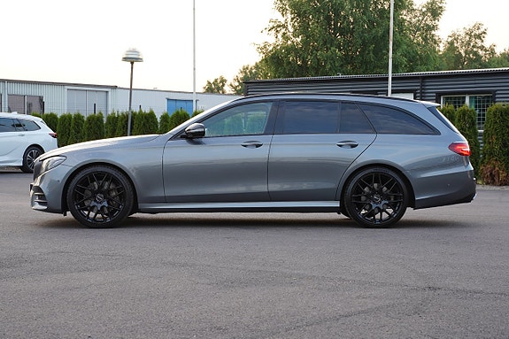 Mercedes-Benz E350 6 of 27
