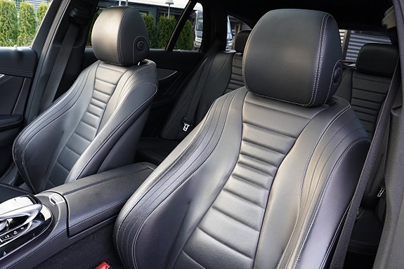 Mercedes-Benz E350 12 of 27