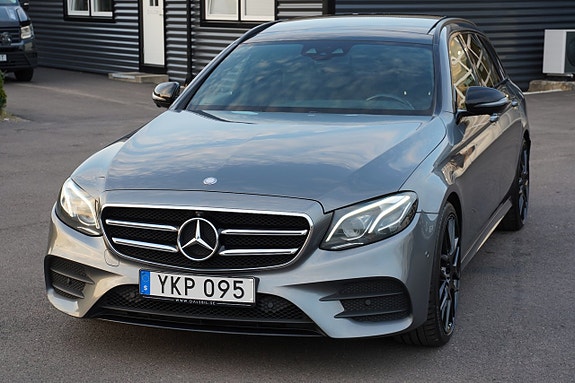 Mercedes-Benz E350 27 of 27