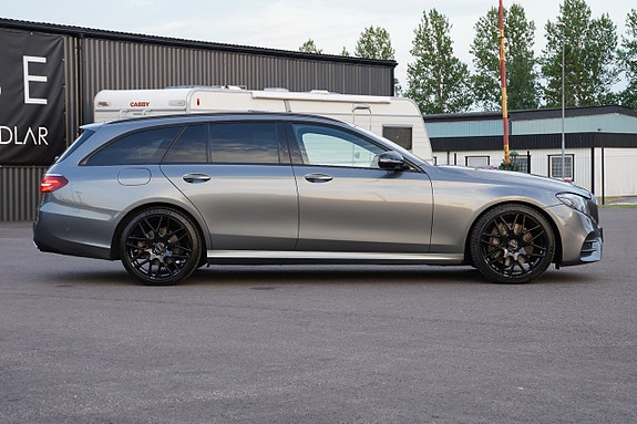 Mercedes-Benz E350 24 of 27