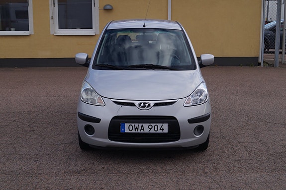 Hyundai i10 6 of 25
