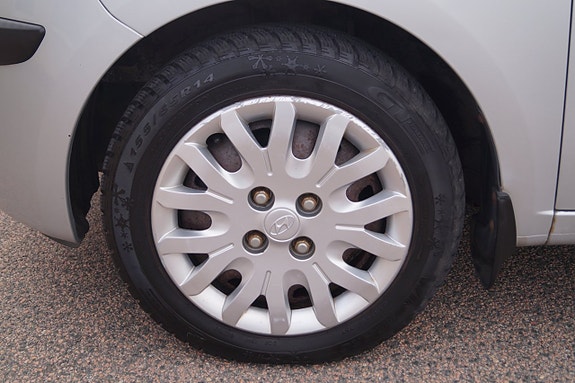 Hyundai i10 16 of 25