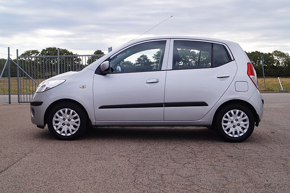 Hyundai i10 8 of 25