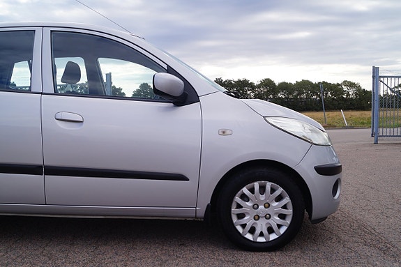 Hyundai i10 15 of 25
