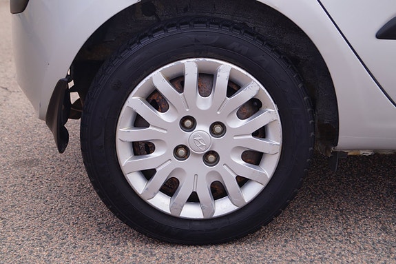 Hyundai i10 18 of 25