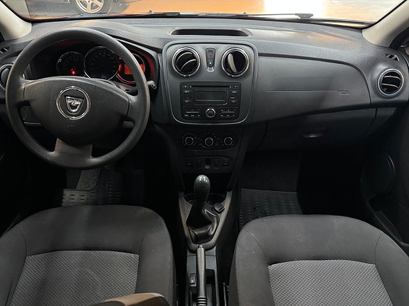 Dacia Sandero 6 of 13