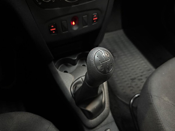 Dacia Sandero 11 of 13