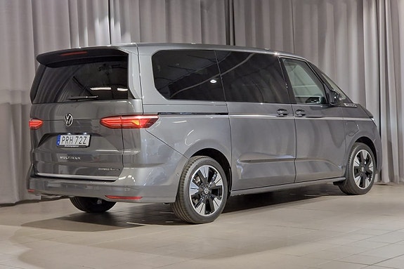 Volkswagen Multivan 5 of 20
