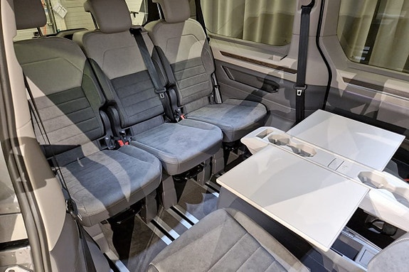 Volkswagen Multivan 16 of 20