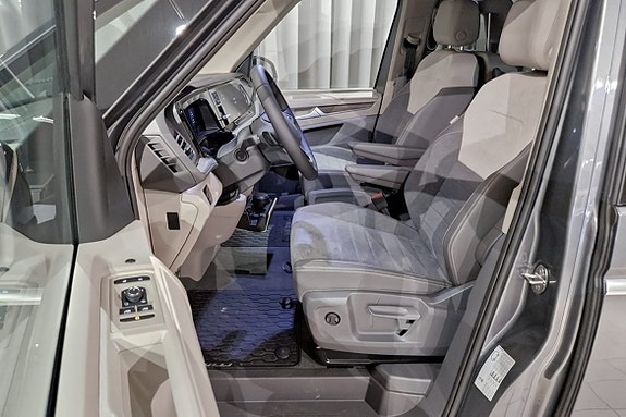 Volkswagen Multivan 9 of 20