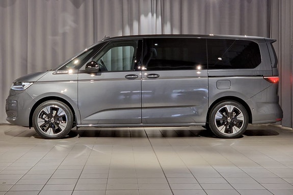 Volkswagen Multivan 2 of 20