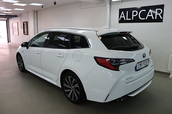 Toyota Corolla 8 of 21