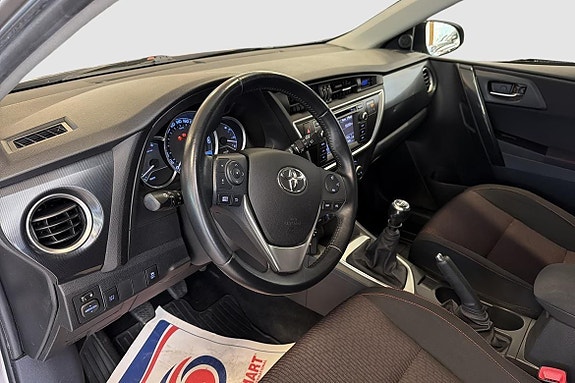 Toyota Auris 11 of 11
