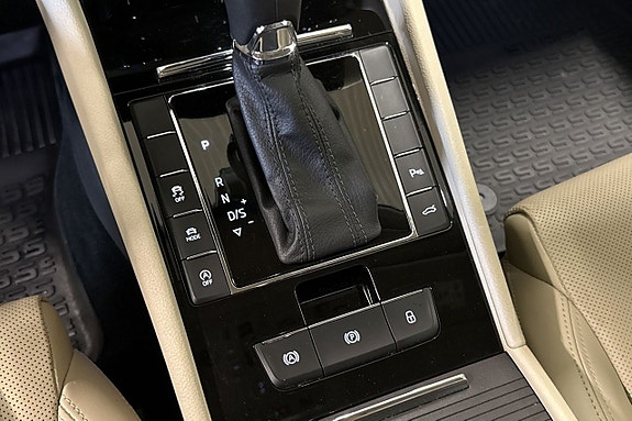 Skoda Superb 19 of 27