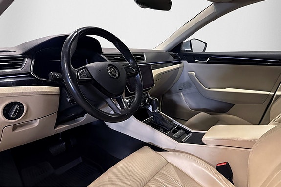 Skoda Superb 8 of 27