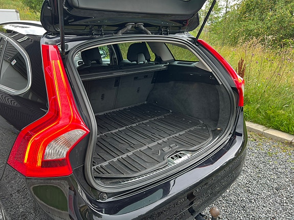 Volvo V60 7 of 12