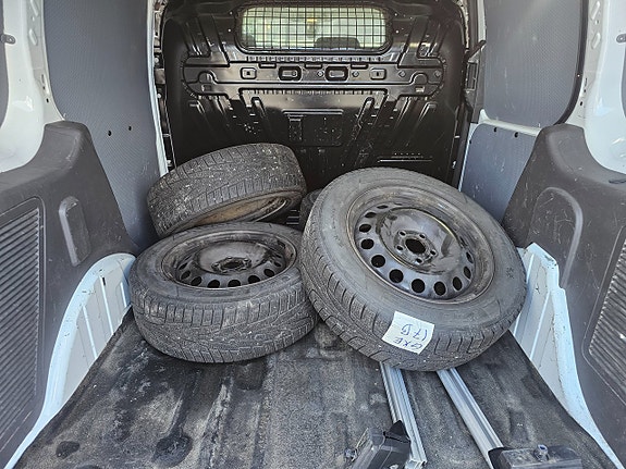 Ford Transit Connect 6 of 6