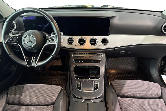 Mercedes-Benz E300 10 of 21