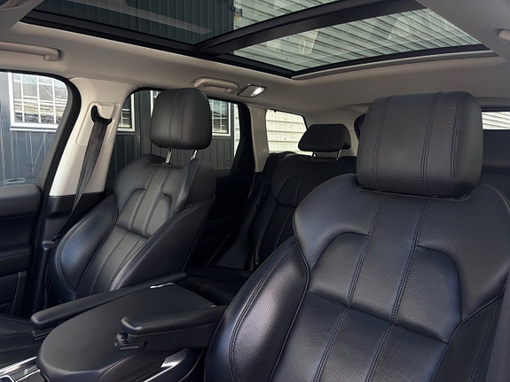 Land Rover Range Rover Sport 5 of 18