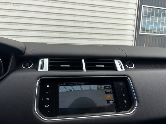 Land Rover Range Rover Sport 16 of 18