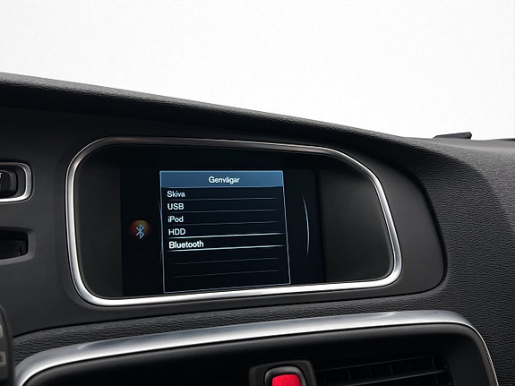 Volvo V40 21 of 30