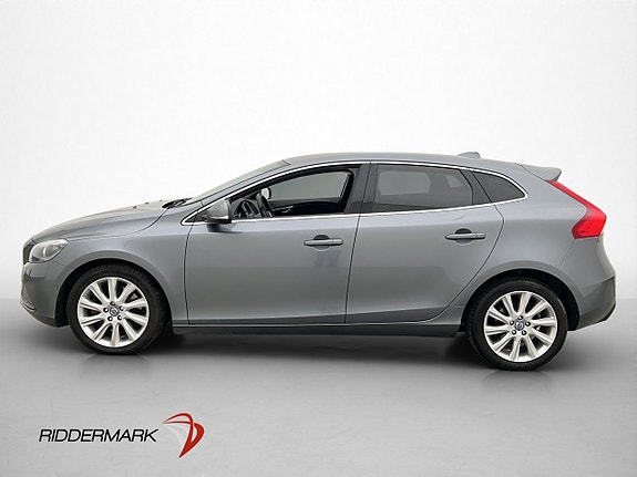 Volvo V40 4 of 30